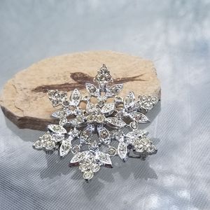Vintage Sarah Coventry Snowflake Swarovski Brooch